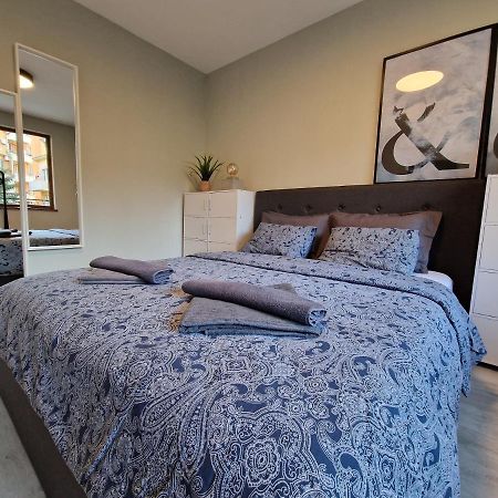 Marsselis Luxe Port Apartment Varna Buitenkant foto